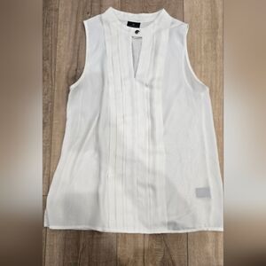 White Sleeveless Women's Top
